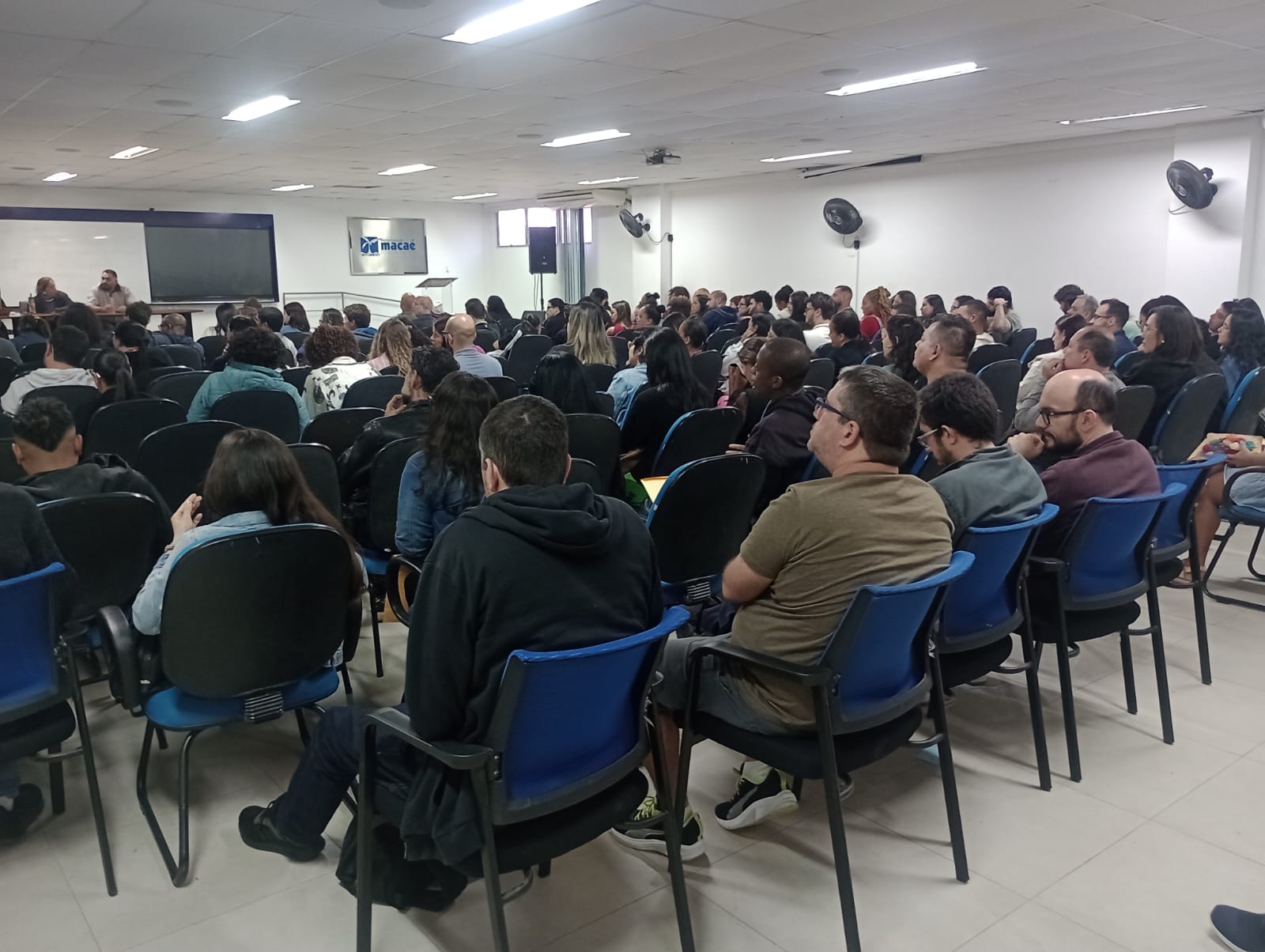 Convocados para Educação de Macaé passam por formação