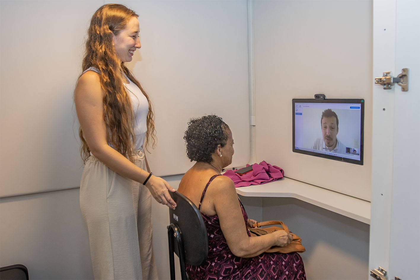 Dona Alba realiza mutirão de consultas médicas neste sábado