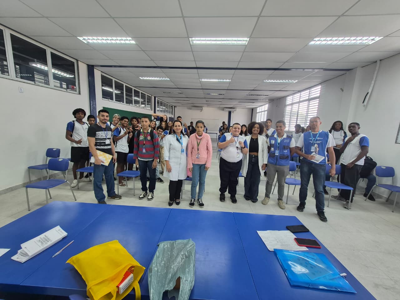 Ação integrada entre Saúde e Educação leva informações de prevenção e bem-estar a estudantes do Lagomar