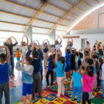Educação abre “Semana do Brincar” com resgate de brincadeiras tradicionais na E. Mz. Manoel Moraes da Silva
