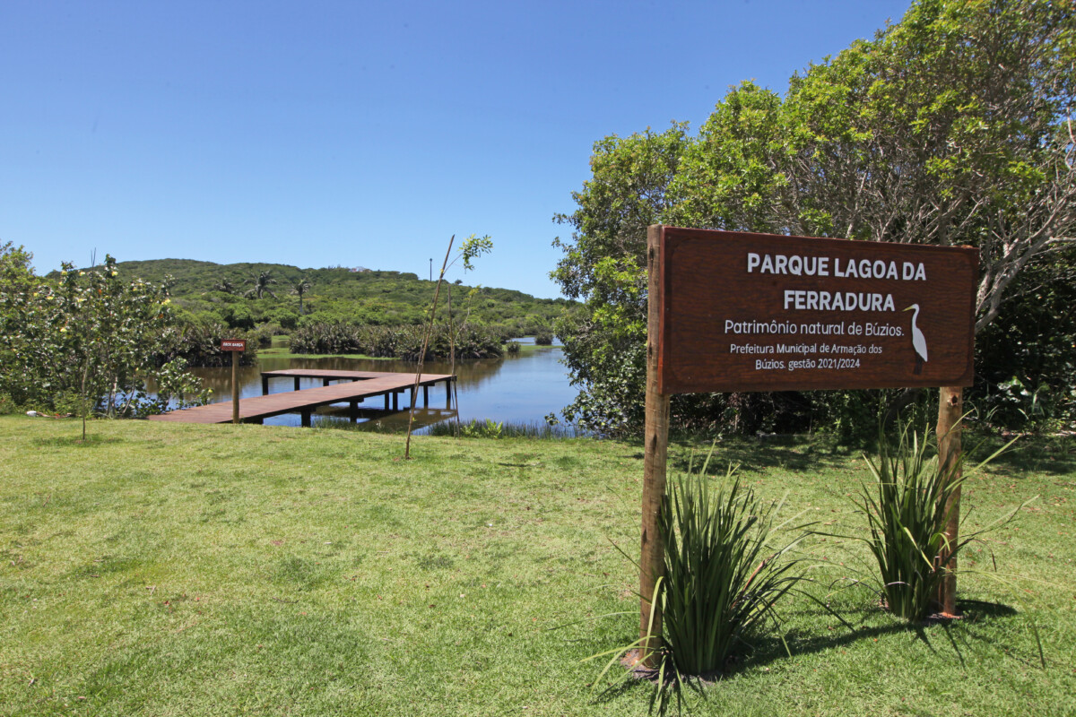 Prefeitura de Búzios cria nova Unidade de Conservação Municipal na Lagoa da Ferradura