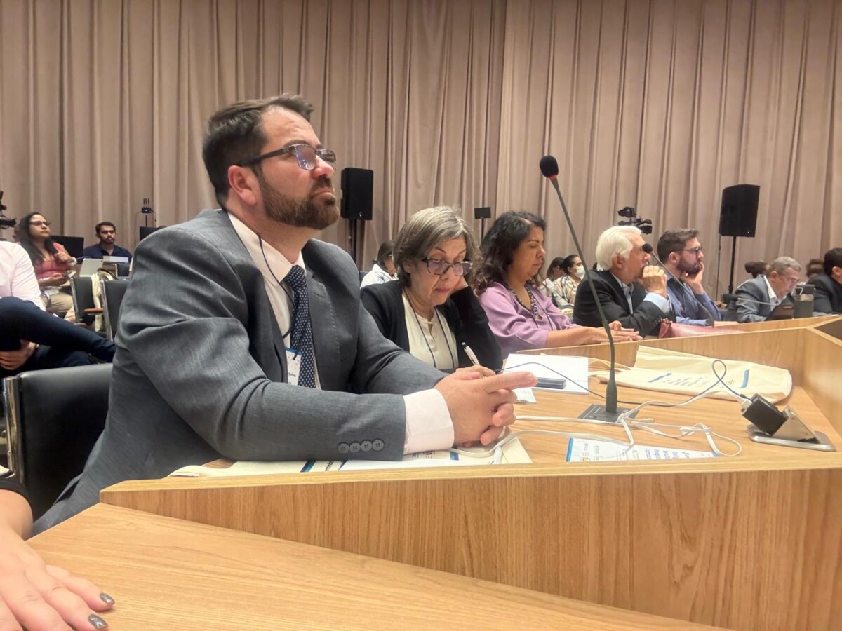 Búzios amplia presença internacional na saúde pública durante simpósio em Brasília