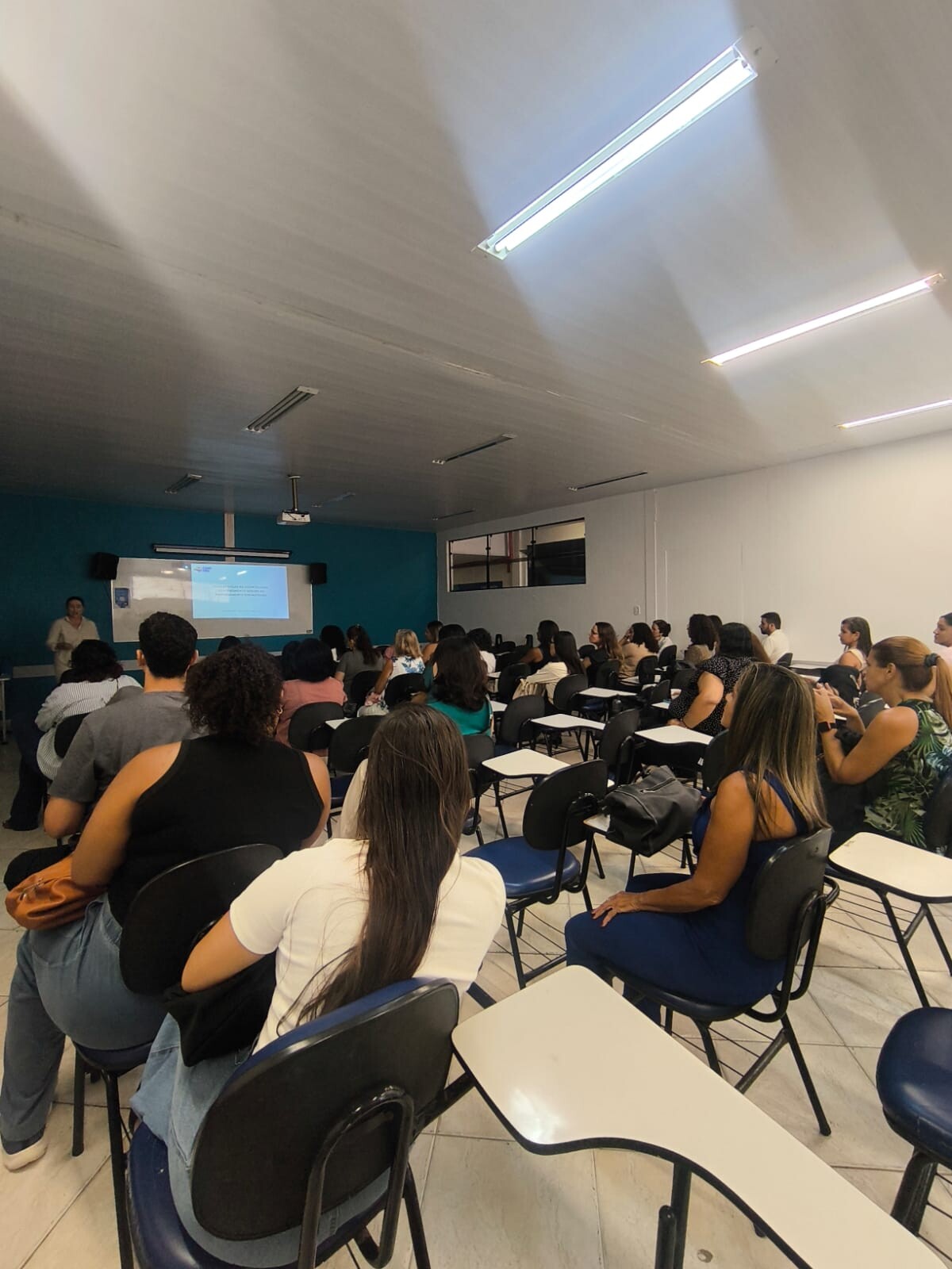Saúde de Cabo Frio promove capacitação para dentistas e auxiliares de Saúde Bucal