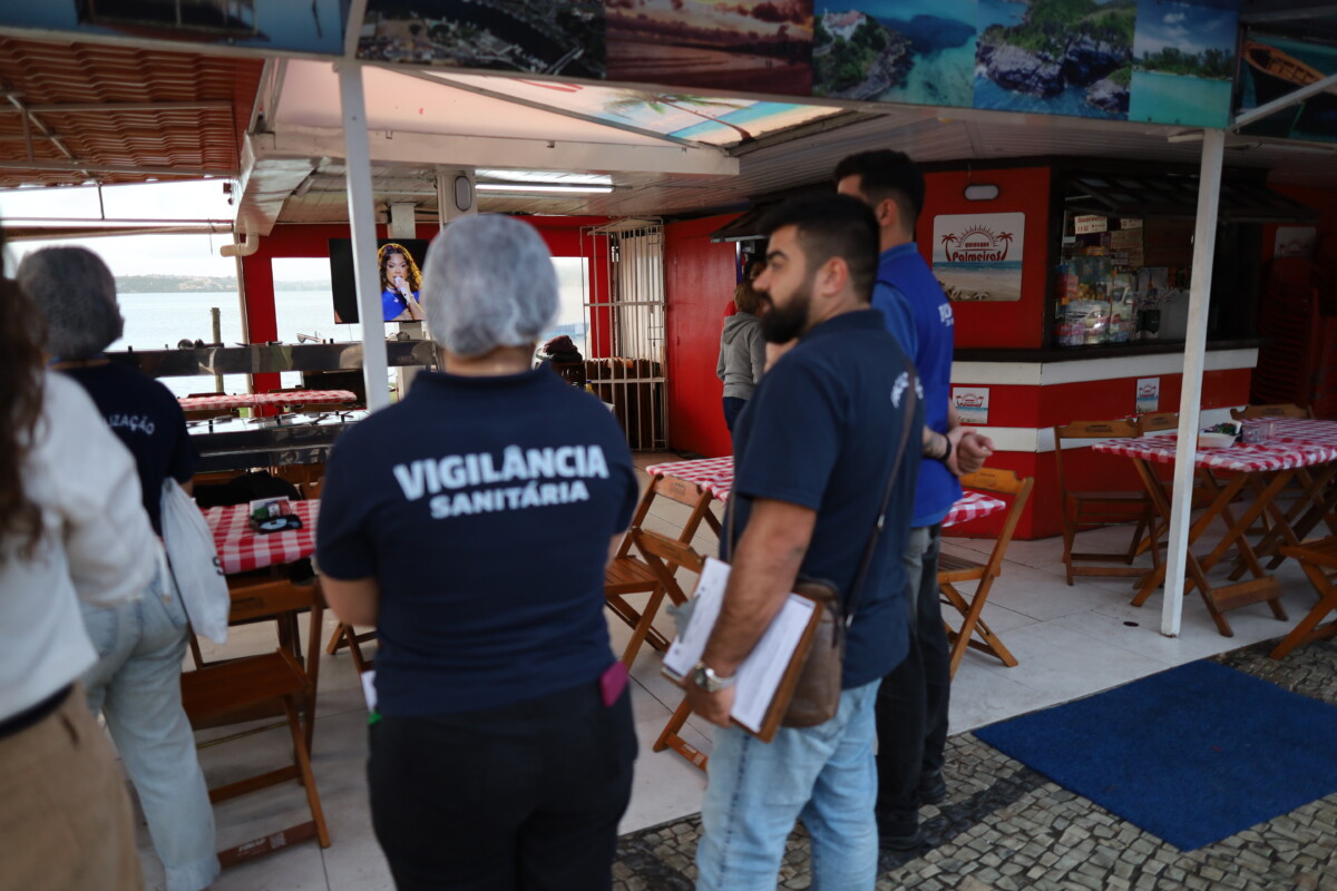 Prefeitura de Cabo Frio realiza operação de fiscalização nos quiosques da Orla das Palmeiras
