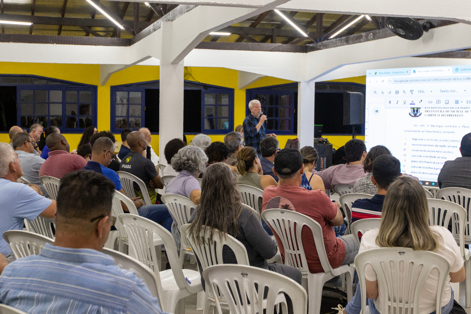Revisão do Plano Diretor avança com primeira audiência pública em Glicério