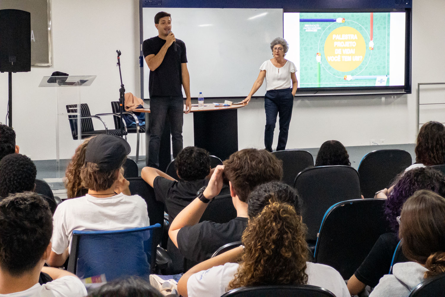 Conexão Juventude Macaé: palestra aborda projeto de vida e protagonismo jovem