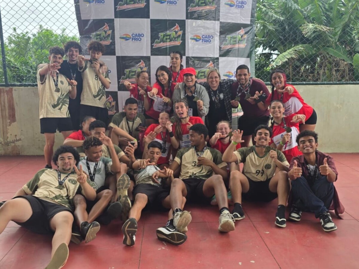 Jogos Estudantis Municipais JEM de Cabo Frio mobilizam alunos em disputas de basquete
