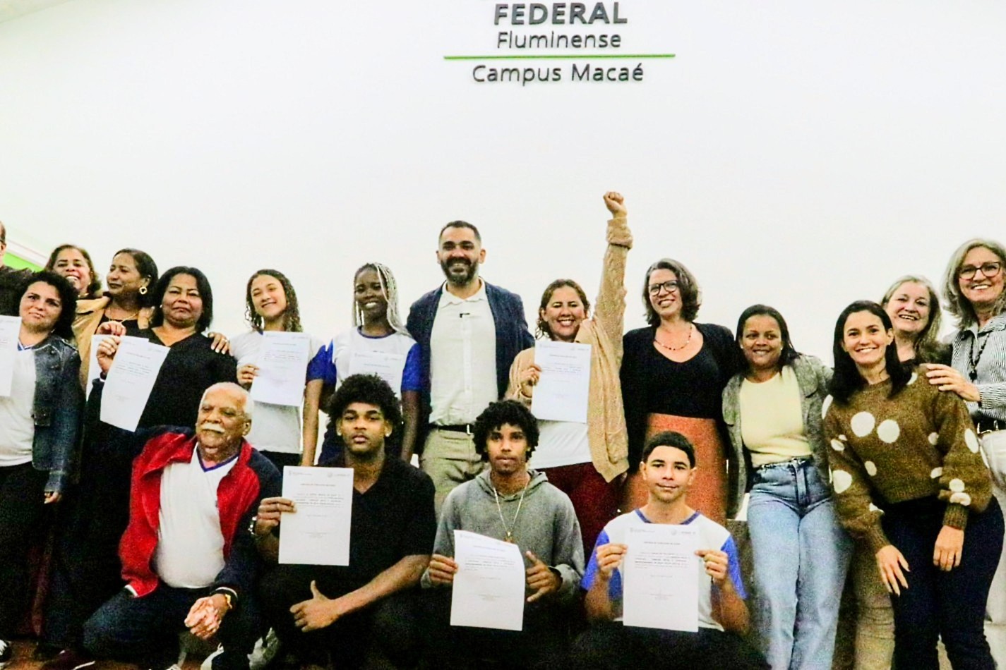 Estudantes macaenses são certificados em curso de Empreendedorismo em Mídias Sociais Digitais