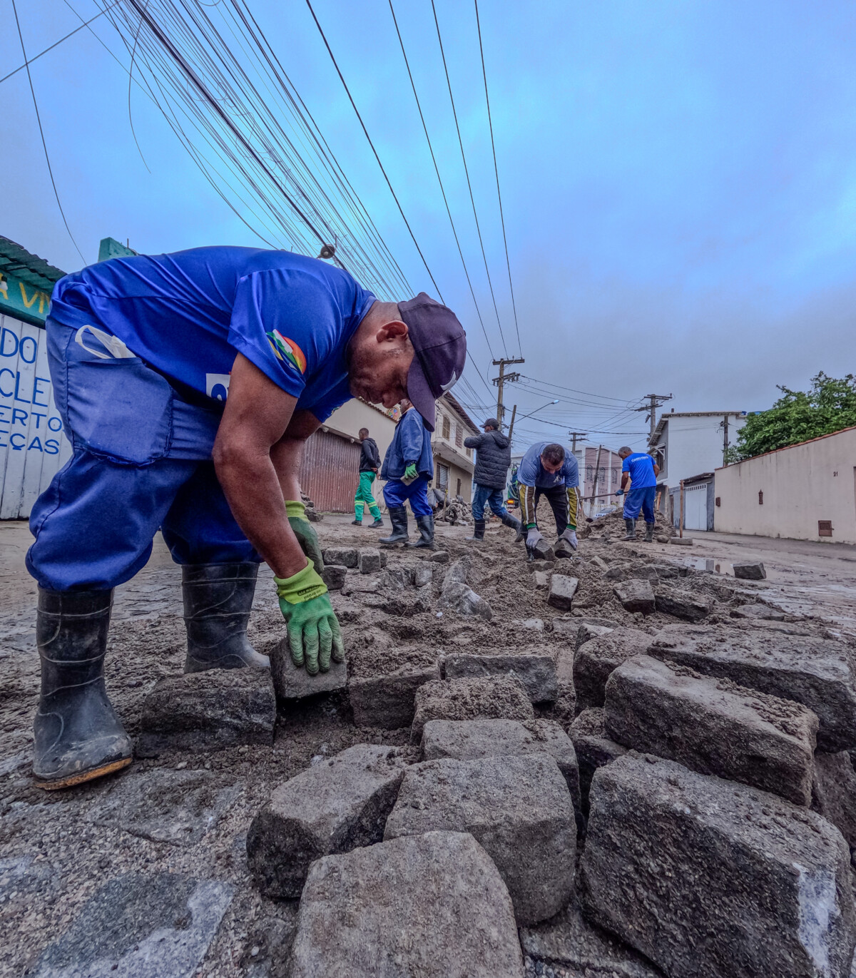 Prefeitura de Cabo Frio reforça serviços de drenagem e recuperação de vias após chuvas