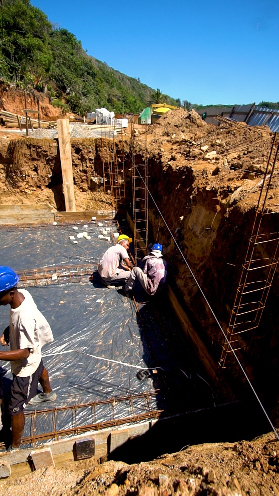 Obras dos quiosques da Praia da Tartaruga avançam para nova etapa