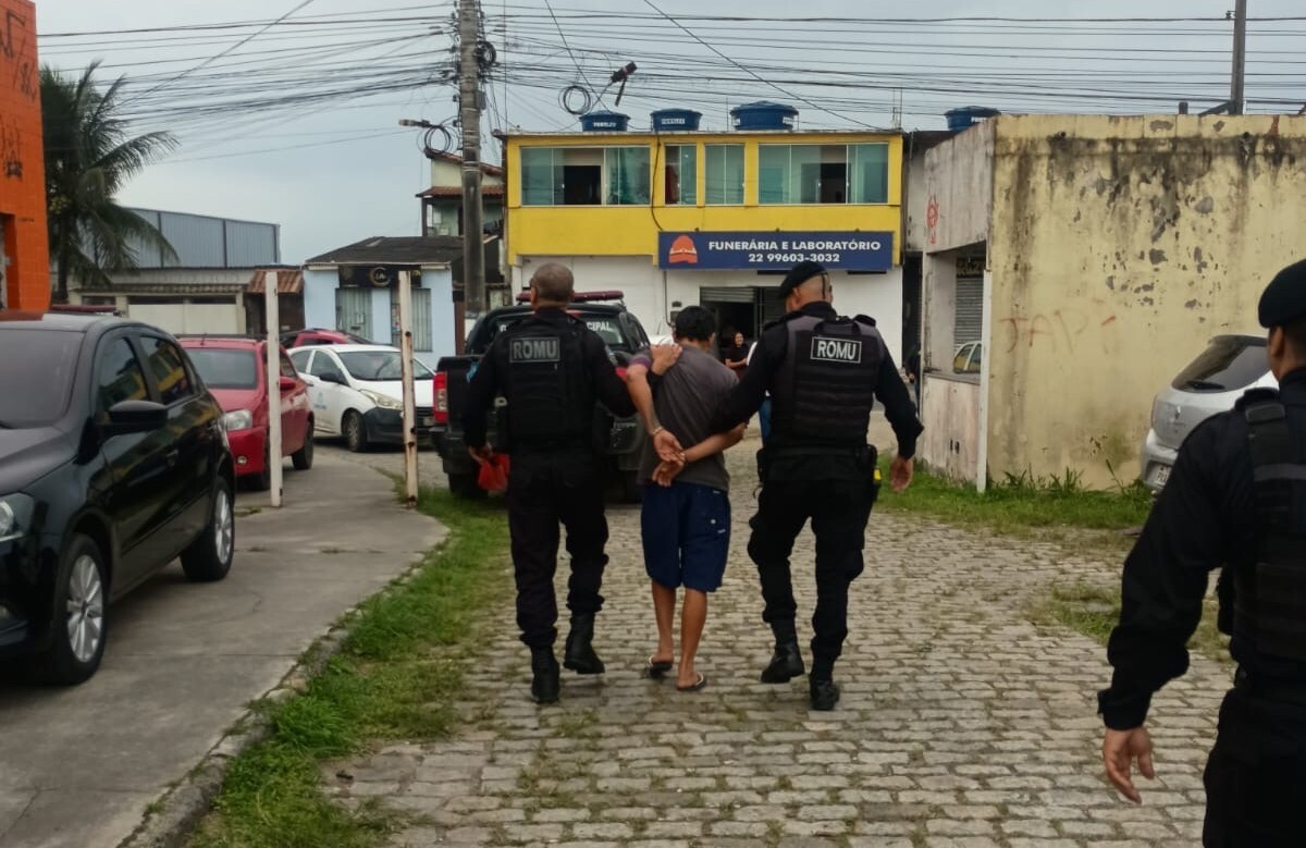 Guarda Civil Municipal de Cabo Frio prende homem com mandado de prisão por estupro de vulnerável
