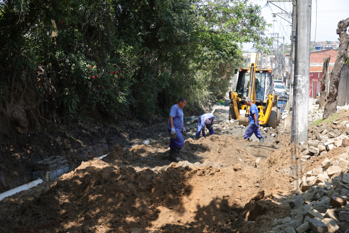 Grandes obras de drenagem são realizadas no Jardim Esperança e no Jardim Excelsior, em Cabo Frio